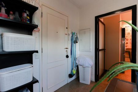 Apartamento à venda com 129m², 3 quartos e 2 vagas Apartamento à venda com 129m², 3 quartos e 2 vagasÁrea de serviço
