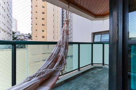 Apartamento à venda com 129m², 3 quartos e 2 vagas Apartamento à venda com 129m², 3 quartos e 2 vagasVaranda da suíte 1