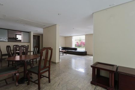 Apartamento à venda com 129m², 3 quartos e 2 vagas Apartamento à venda com 129m², 3 quartos e 2 vagasÁrea comum - Salão de festas