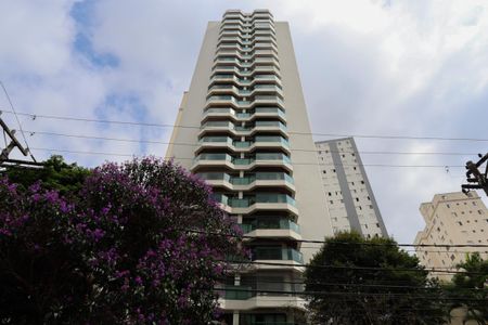 Apartamento à venda com 129m², 3 quartos e 2 vagas Apartamento à venda com 129m², 3 quartos e 2 vagasFachada do prédio