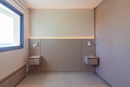 Quarto de apartamento à venda com 1 quarto, 45m² em Indianópolis, São Paulo