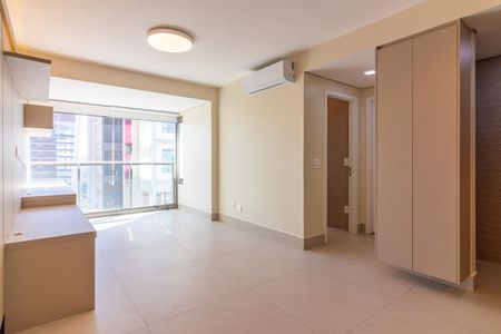 Sala de apartamento à venda com 1 quarto, 45m² em Indianópolis, São Paulo