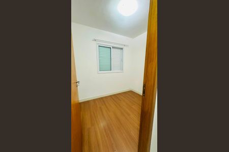 Quarto de casa à venda com 2 quartos, 40m² em Vila Nova Mazzei, São Paulo
