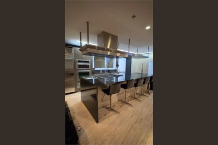 Casa à venda com 515m², 4 quartos e 5 vagas