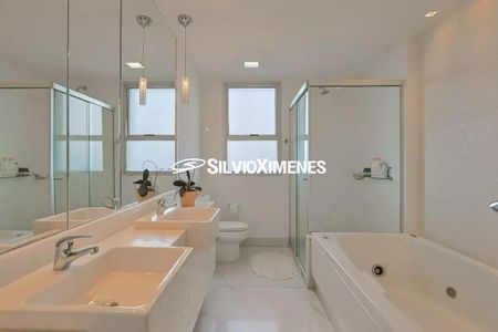Apartamento à venda com 200m², 3 quartos e 5 vagas