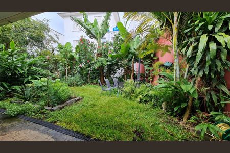 Casa à venda com 4 quartos, 360m² em Cambuci, São Paulo