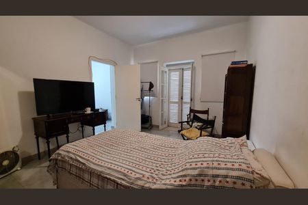 Casa à venda com 4 quartos, 360m² em Cambuci, São Paulo