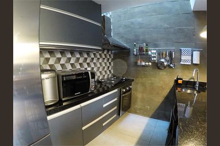 Casa à venda com 10 quartos, 350m² em Campo Belo, São Paulo