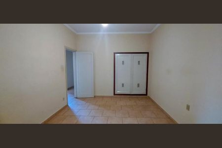Casa à venda com 211m², 4 quartos e 5 vagasFoto 31