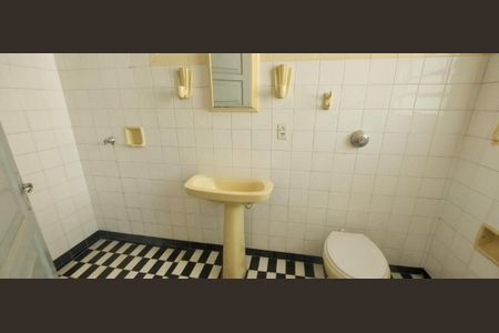 Casa à venda com 211m², 4 quartos e 5 vagasFoto 01