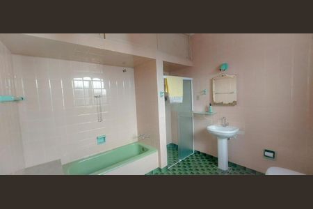 Casa à venda com 211m², 4 quartos e 5 vagasFoto 33