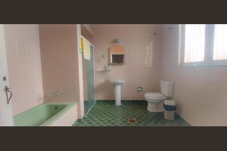Casa à venda com 211m², 4 quartos e 5 vagasFoto 37