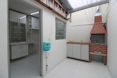 Casa à venda com 92m², 2 quartos e 1 vagaárea de serviço / área gourmet