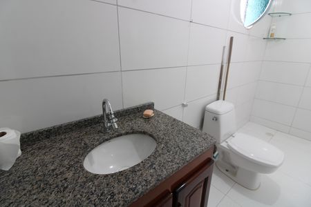Casa à venda com 92m², 2 quartos e 1 vagaBanheiro Social