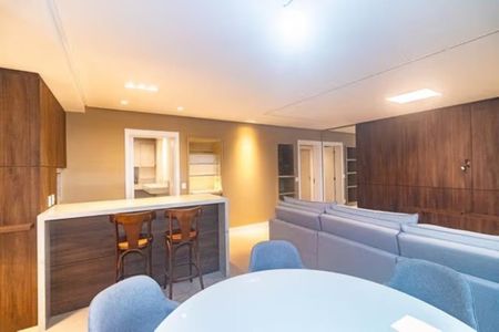 Apartamento para alugar com 143m², 3 quartos e 2 vagas