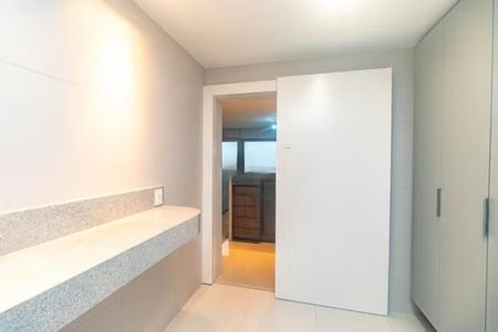 Apartamento para alugar com 143m², 3 quartos e 2 vagas