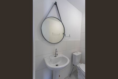 Apartamento à venda com 34m², 2 quartos e sem vaga Apartamento à venda com 34m², 2 quartos e sem vagaBanheiro