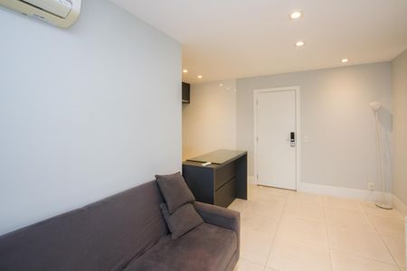 Apartamento à venda com 84m², 1 quarto e 2 vagas