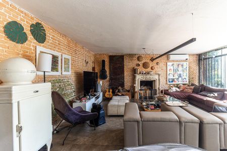 Sala de casa à venda com 5 quartos, 857m² em Pacaembu, São Paulo