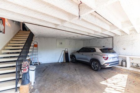Garagem de casa à venda com 5 quartos, 857m² em Pacaembu, São Paulo