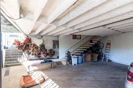 Garagem de casa à venda com 5 quartos, 857m² em Pacaembu, São Paulo