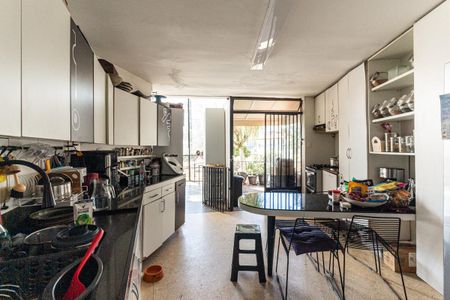 Cozinha de casa à venda com 5 quartos, 857m² em Pacaembu, São Paulo