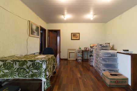 Casa à venda com 166m², 2 quartos e 2 vagasSala