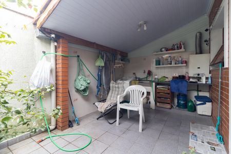 Casa à venda com 166m², 2 quartos e 2 vagasQuintal