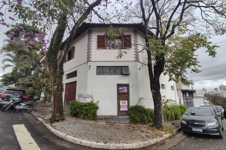 Casa à venda com 166m², 2 quartos e 2 vagasFachada