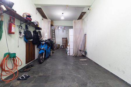 Casa à venda com 166m², 2 quartos e 2 vagasGaragem 