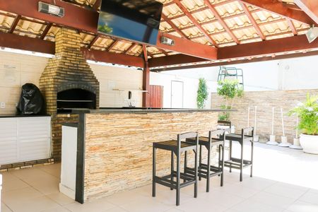 Apartamento para alugar com 66m², 2 quartos e 1 vaga Apartamento para alugar com 66m², 2 quartos e 1 vagaÁrea comum - Churrasqueira