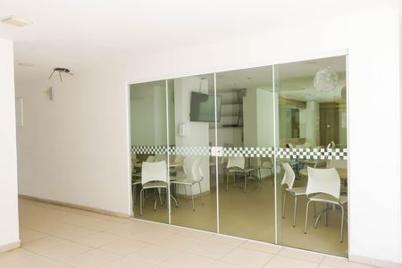 Apartamento para alugar com 66m², 2 quartos e 1 vaga Apartamento para alugar com 66m², 2 quartos e 1 vagaÁrea comum - Salão de festas