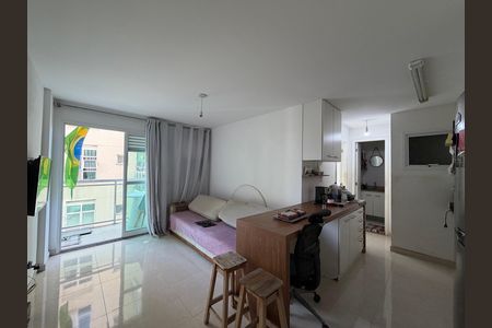 Apartamento à venda com 37m², 1 quarto e 1 vaga Apartamento à venda com 37m², 1 quarto e 1 vagaSala