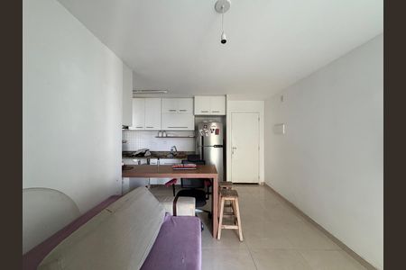 Apartamento à venda com 37m², 1 quarto e 1 vaga Apartamento à venda com 37m², 1 quarto e 1 vagaSala