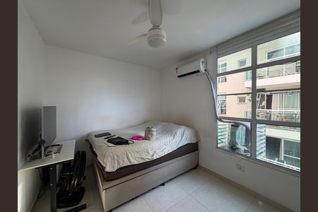 Apartamento à venda com 37m², 1 quarto e 1 vaga Apartamento à venda com 37m², 1 quarto e 1 vagaQuarto
