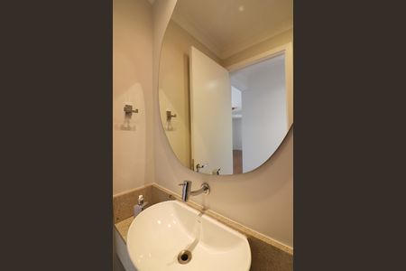 Apartamento para alugar com 156m², 3 quartos e 3 vagasLavabo