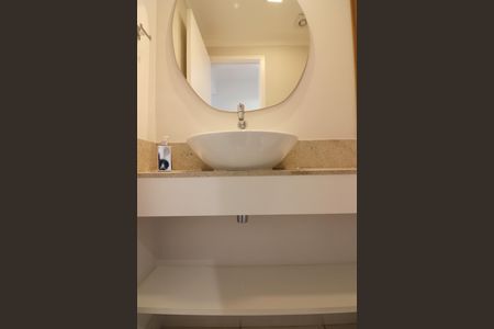 Apartamento para alugar com 156m², 3 quartos e 3 vagasLavabo