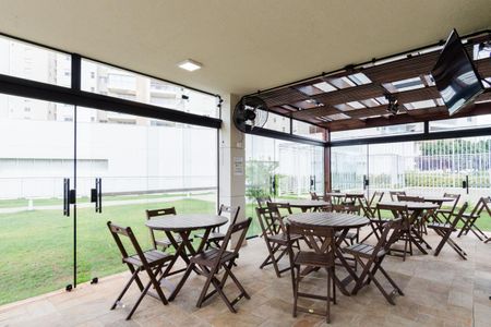 Apartamento para alugar com 156m², 3 quartos e 3 vagas Apartamento para alugar com 156m², 3 quartos e 3 vagasÁrea comum - Churrasqueira