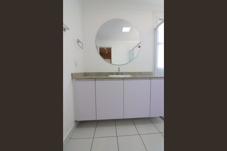 Apartamento para alugar com 156m², 3 quartos e 3 vagasSuíte 1 Banheiro 