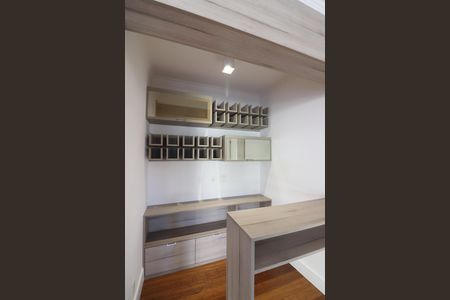 Apartamento para alugar com 156m², 3 quartos e 3 vagasEscritório