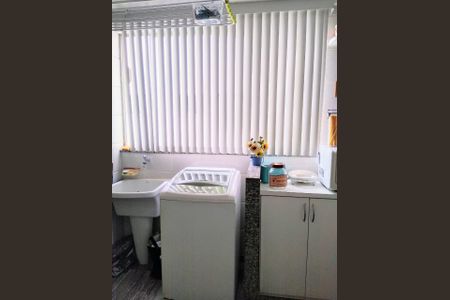 Apartamento à venda com 71m², 2 quartos e 1 vaga Apartamento à venda com 71m², 2 quartos e 1 vagaÁrea de Serviço