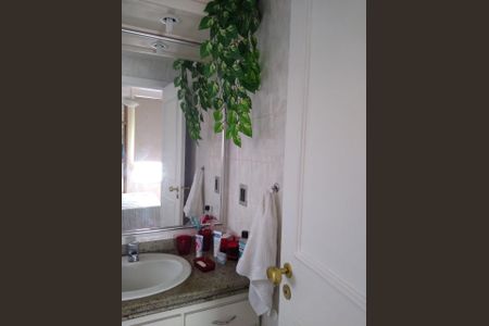Apartamento à venda com 71m², 2 quartos e 1 vaga Apartamento à venda com 71m², 2 quartos e 1 vagaBanheiro