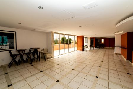 Apartamento para alugar com 51m², 1 quarto e 1 vaga Apartamento para alugar com 51m², 1 quarto e 1 vagaÁrea comum - Salão de festas