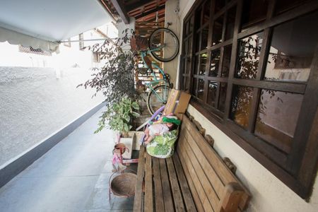 Apartamento para alugar com 65m², 2 quartos e 1 vagaVaranda