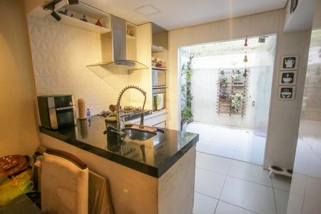 Apartamento para alugar com 65m², 2 quartos e 1 vagaCozinha