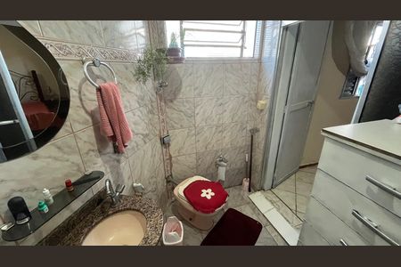 Casa à venda com 275m², 3 quartos e 2 vagas