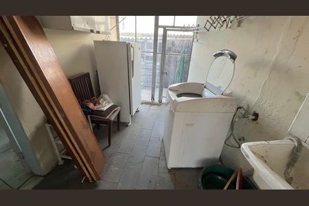 Casa à venda com 275m², 3 quartos e 2 vagas