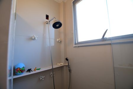 Casa de condomínio à venda com 480m², 4 quartos e 6 vagasBanheiro Suíte