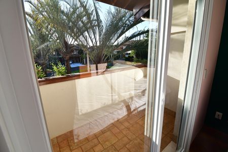 Casa de condomínio à venda com 480m², 4 quartos e 6 vagasQuarto 3 - Suíte Sacada