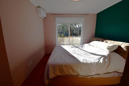 Casa de condomínio à venda com 480m², 4 quartos e 6 vagasQuarto 3 - Suíte
